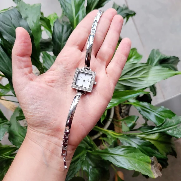 Avon Rhinestone Watch - Picture 7 of 8